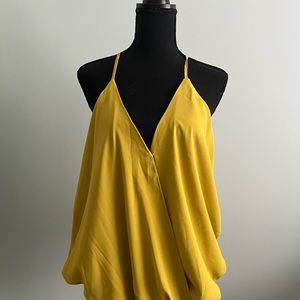 NWT- Super cute summer top!